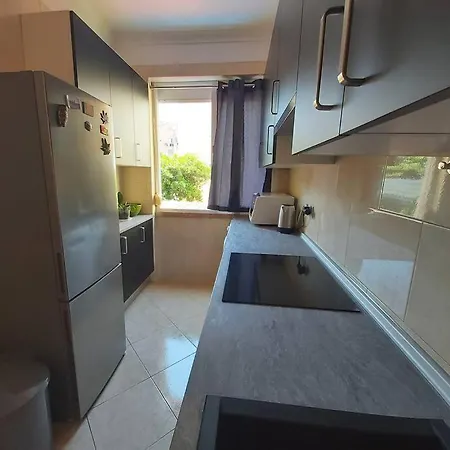 Διαμέρισμα Wyd T2 - 2000 Eur